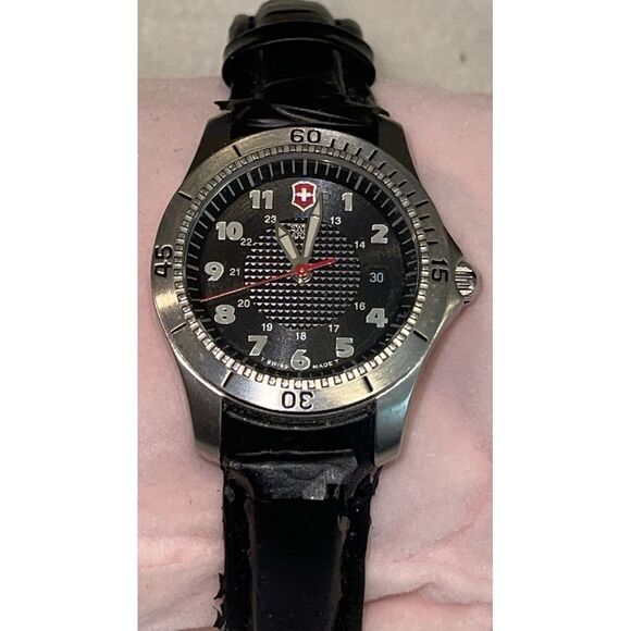 Vintage Swiss Army 90's Ladies Black Date Dial Leather Band Watch‎ - Picture 3 of 8